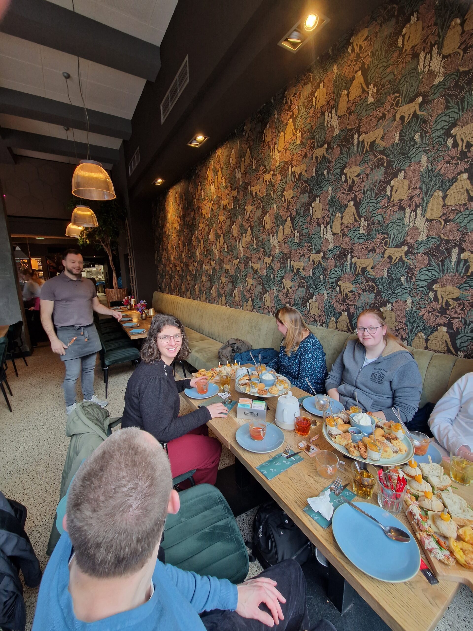 Stichting Brabant Maatjes - High Tea Verbindt Jongvolwassenen bij 't Slot in Waalwijk