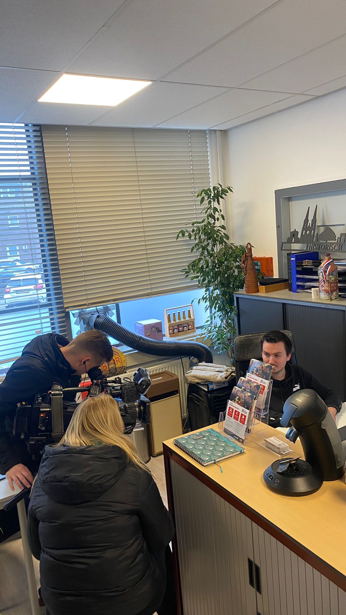 Stichting Brabant Maatjes 1 op de 4 Jongeren Ziet Het Leven Niet Meer Zitten: Brabant Maatjes bij Omroep Brabant