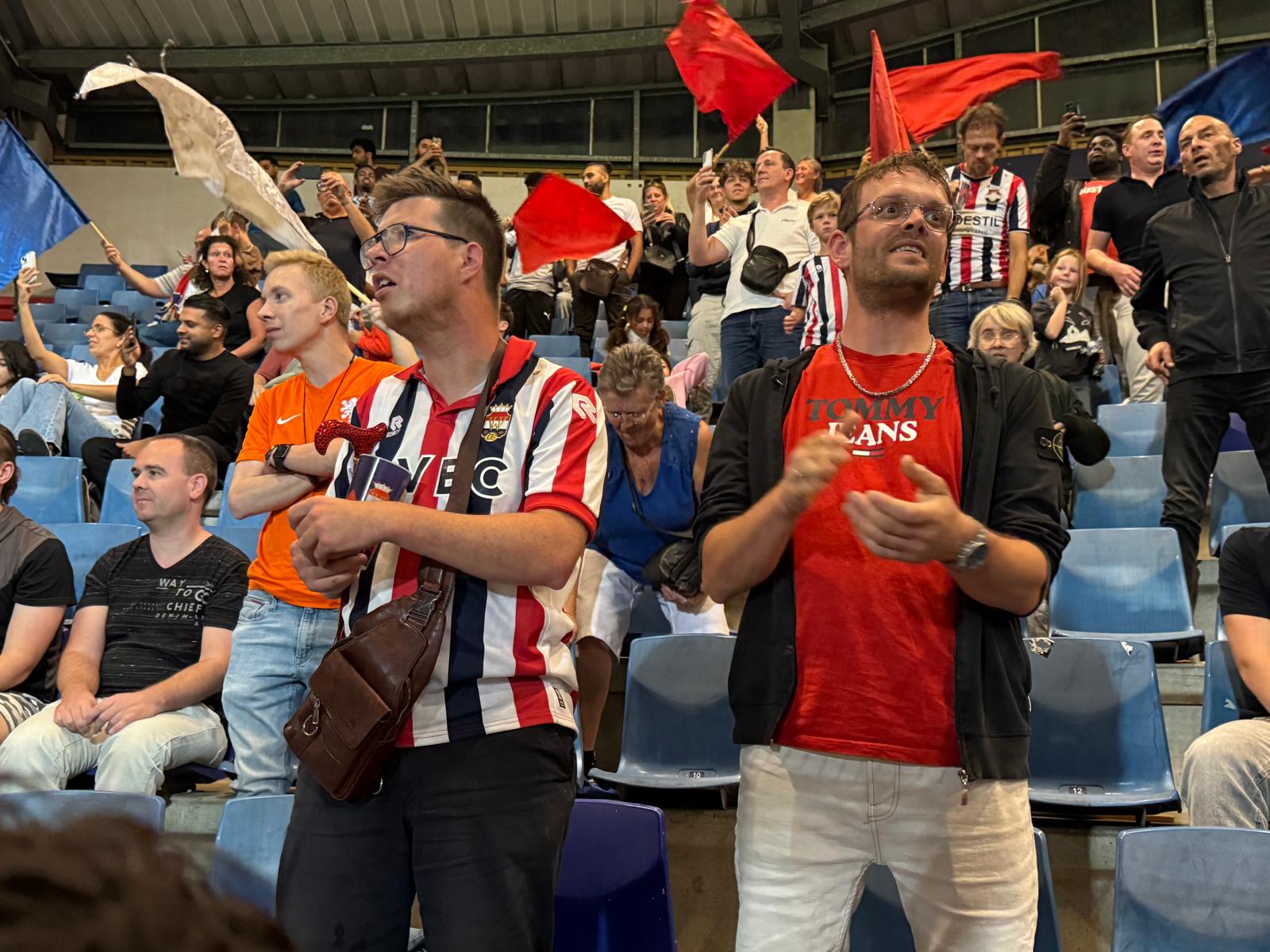 Voetbal tegen eenzaamheid Tilburg – Brabant Maatjes in het Koning Willem II Stadion