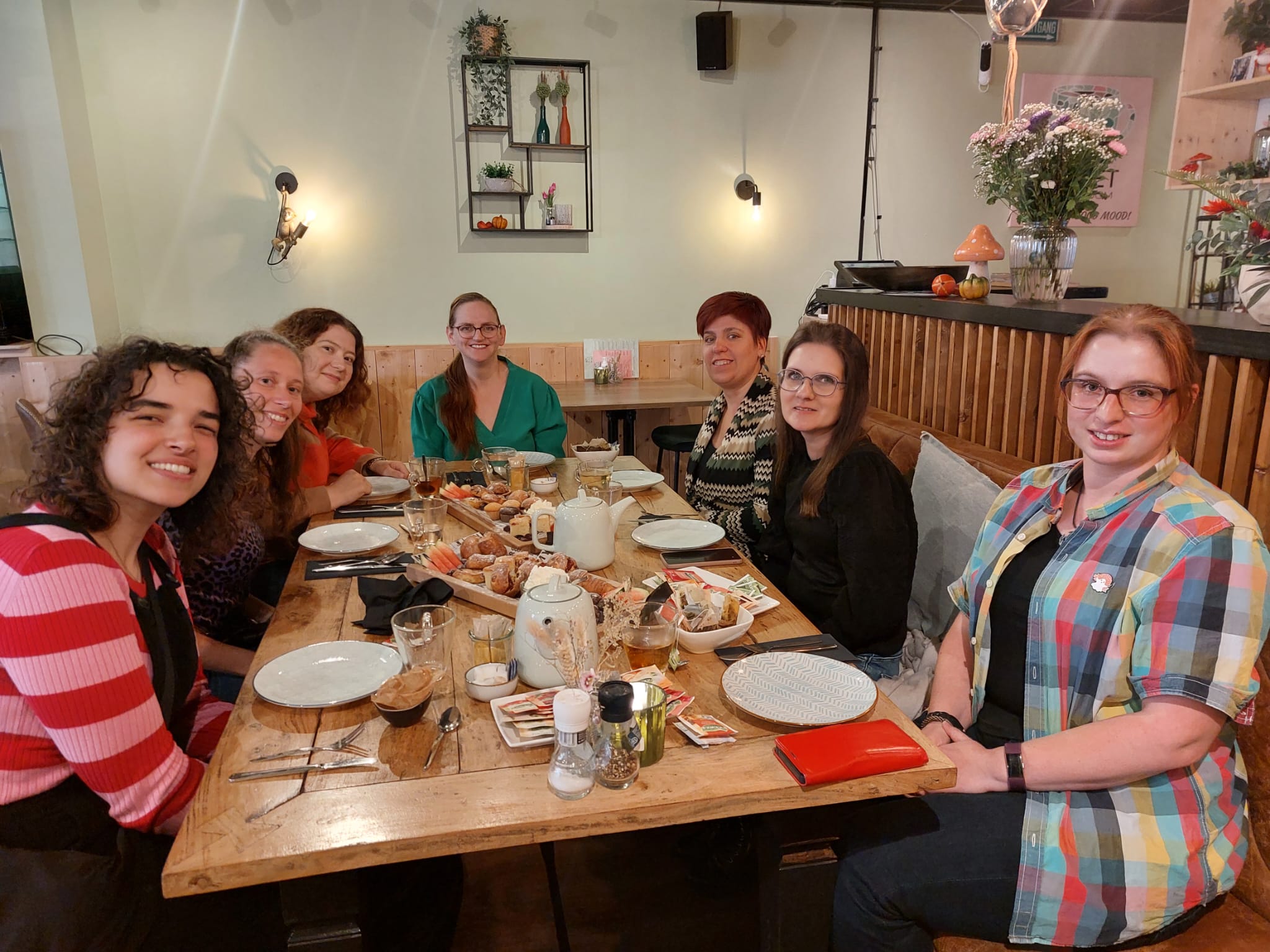 Stichting Brabant Maatjes - Vrouwen High Tea Roosendaal Week Tegen Eenzaamheid