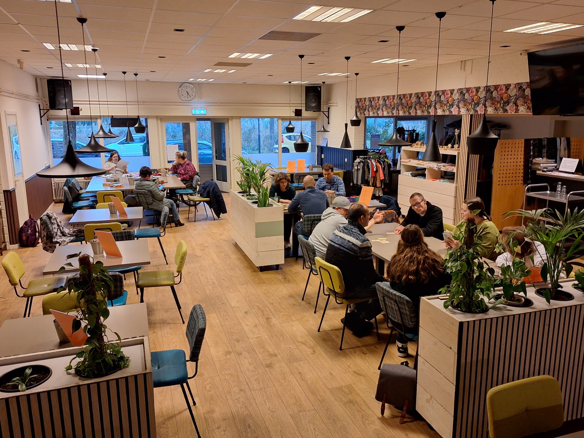 Stichting Brabant Maatjes - Hobbyen en Gezamenlijk Eten in Waalwijk een warme middag vol verbinding